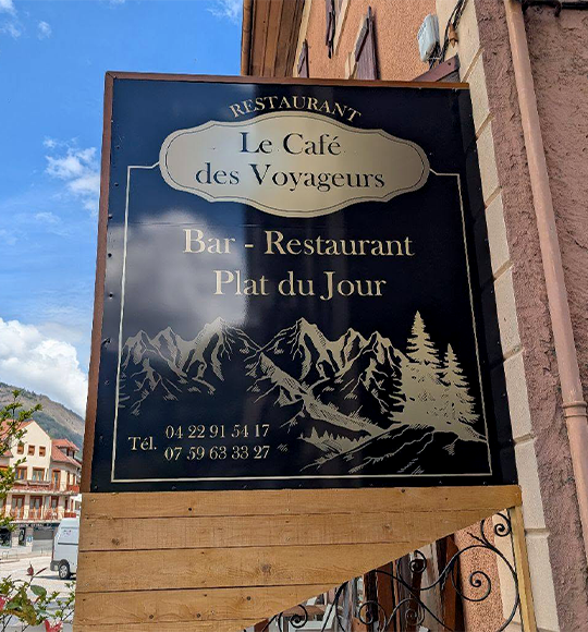 Café Des Voyageurs - restaurant UGINE